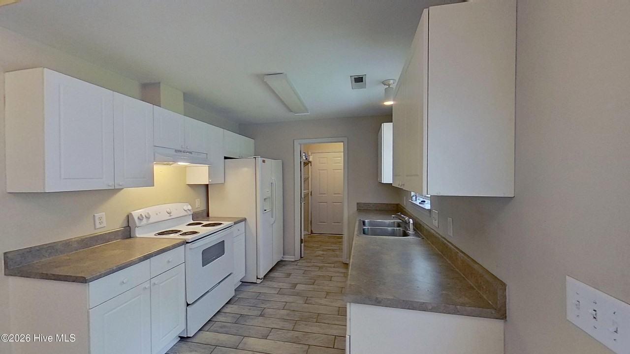 4222 Sunglow Dr - Photo 7 of 21