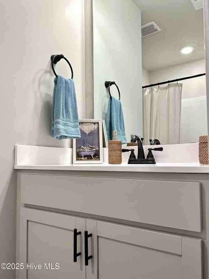 69 Outrigger Dr - Photo 3 of 36