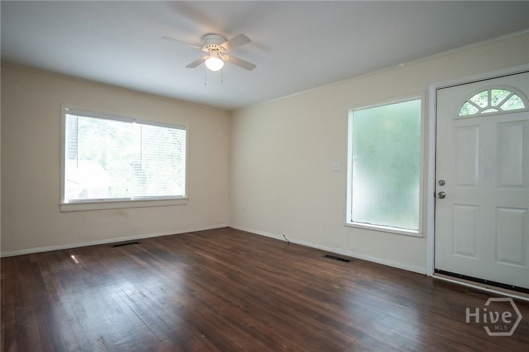 175 Habersham Way - Photo 3 of 50