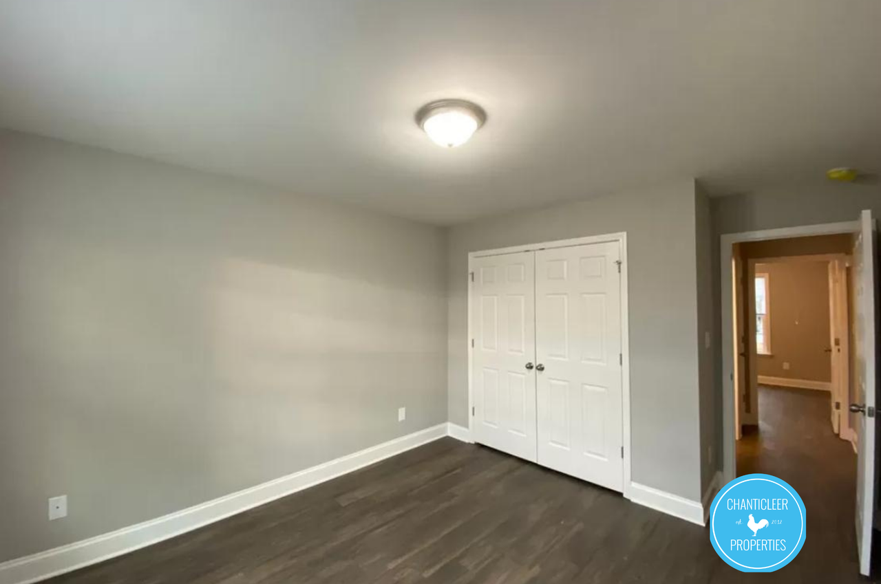 8 N Sterling St #B - Photo 7 of 20