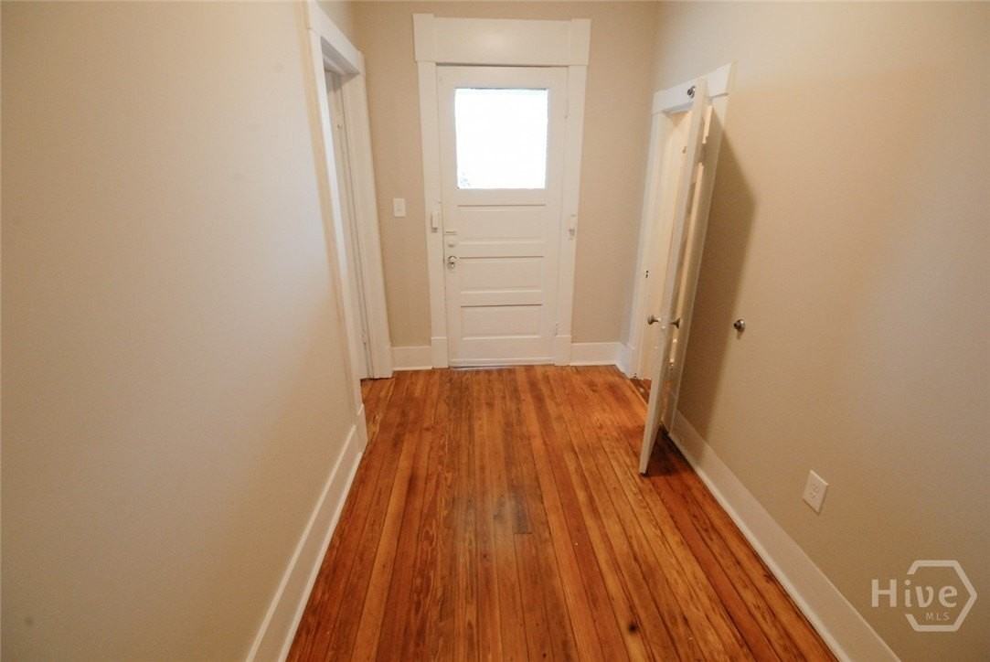 542 E Bolton St - Photo 5 of 14