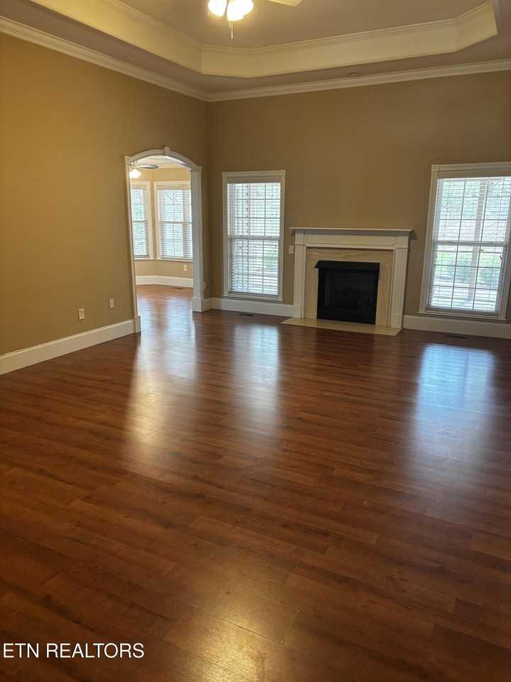 235 Oostanali Way - Photo 4 of 9