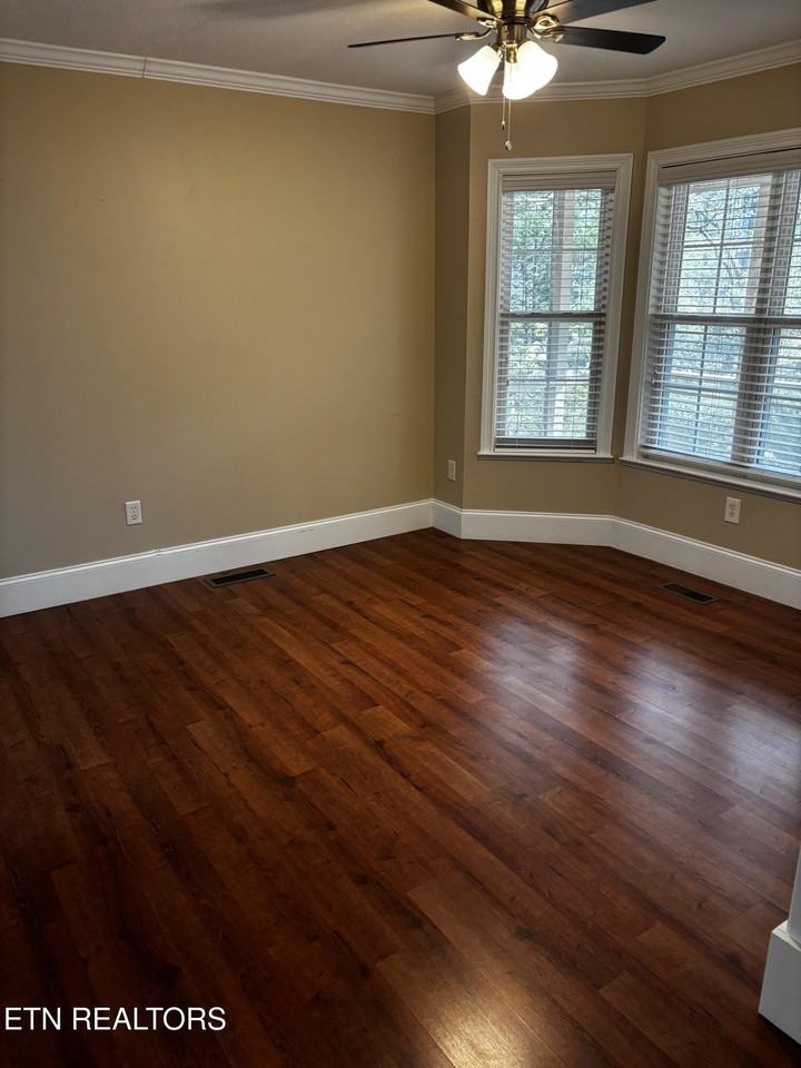 235 Oostanali Way - Photo 5 of 9