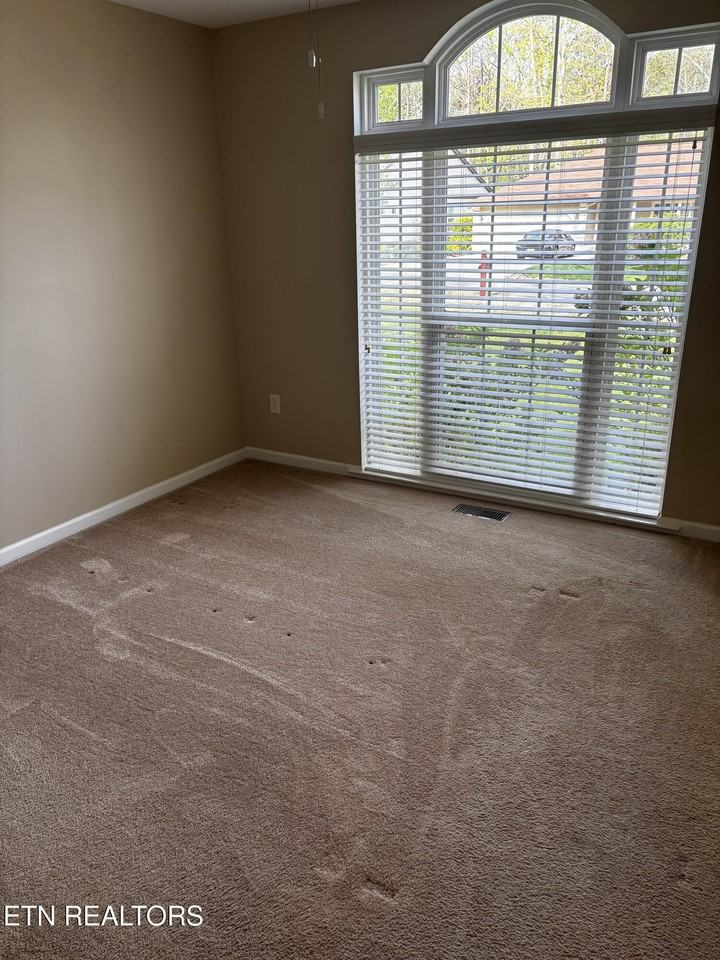 235 Oostanali Way - Photo 7 of 9