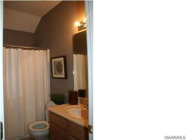 568 Glenmede Ln - Photo 2 of 15