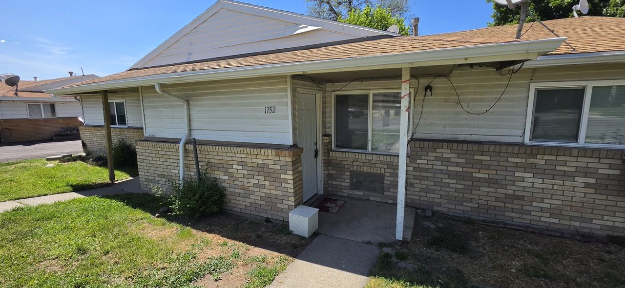 1752 S 440 W #1752 - Photo 2 of 32