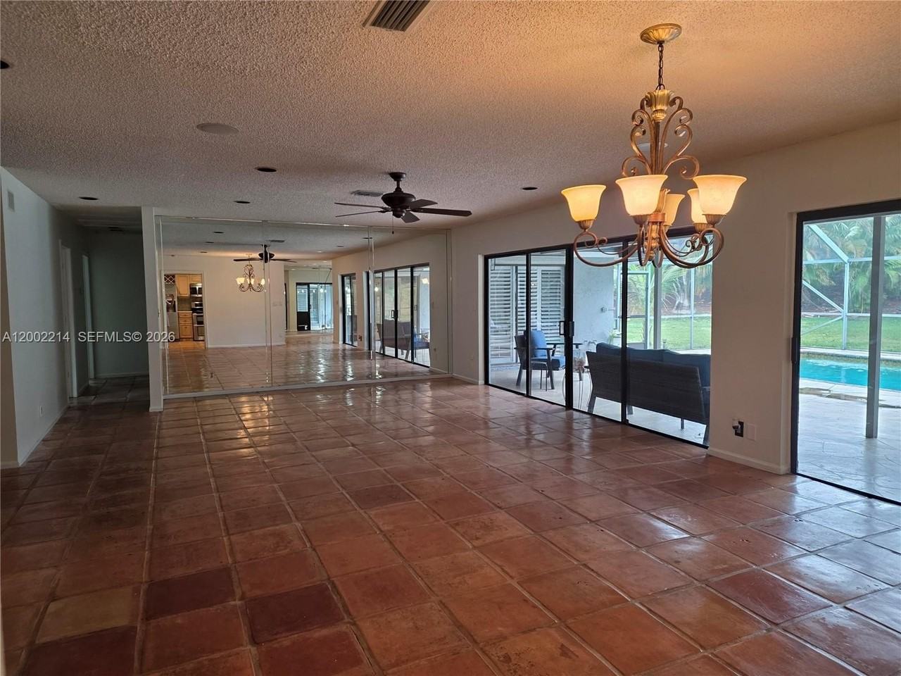 6975 Bianchini Cir - Photo 7 of 31
