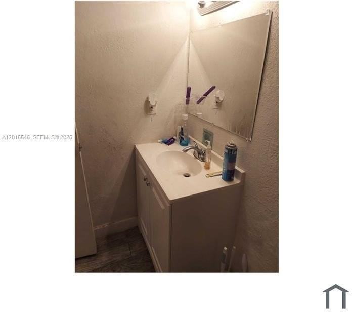 207 Ne 141st St #6-1-4 - Photo 4 of 8