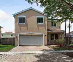 3072 Se 5th Dr - Photo 1 of 1