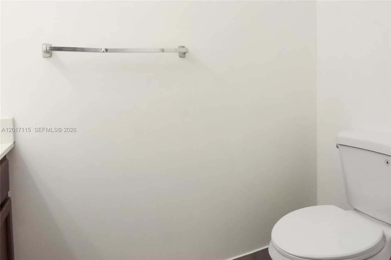 3072 Se 5th Dr - Photo 6 of 20