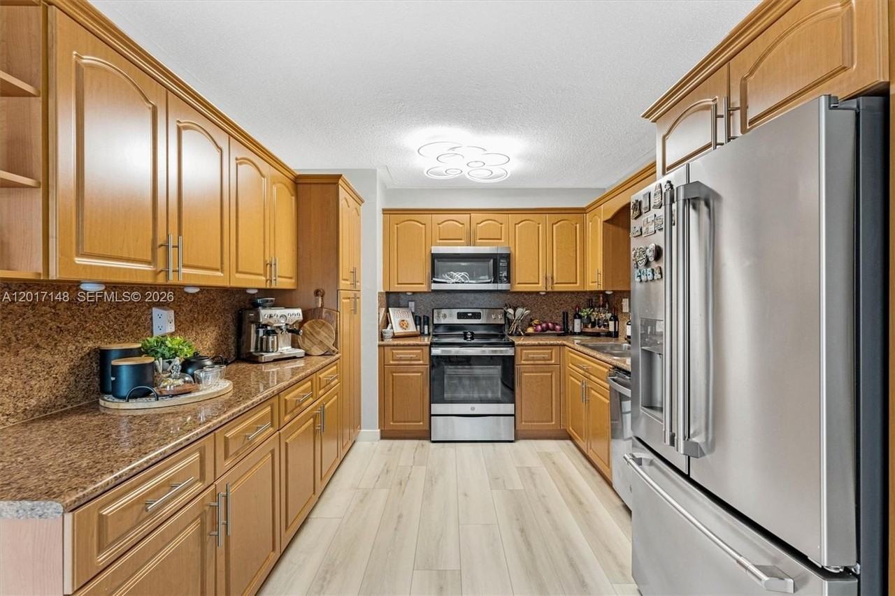 1300 Sw 34th Ave #NA - Photo 6 of 21