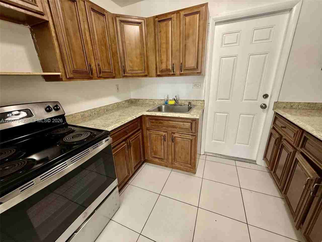 3450 Sw 89th Ct #3450 - Photo 2 of 4