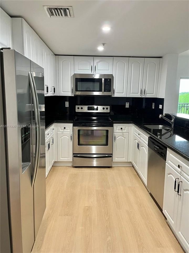 120 S Douglas Rd #306 - Photo 5 of 27