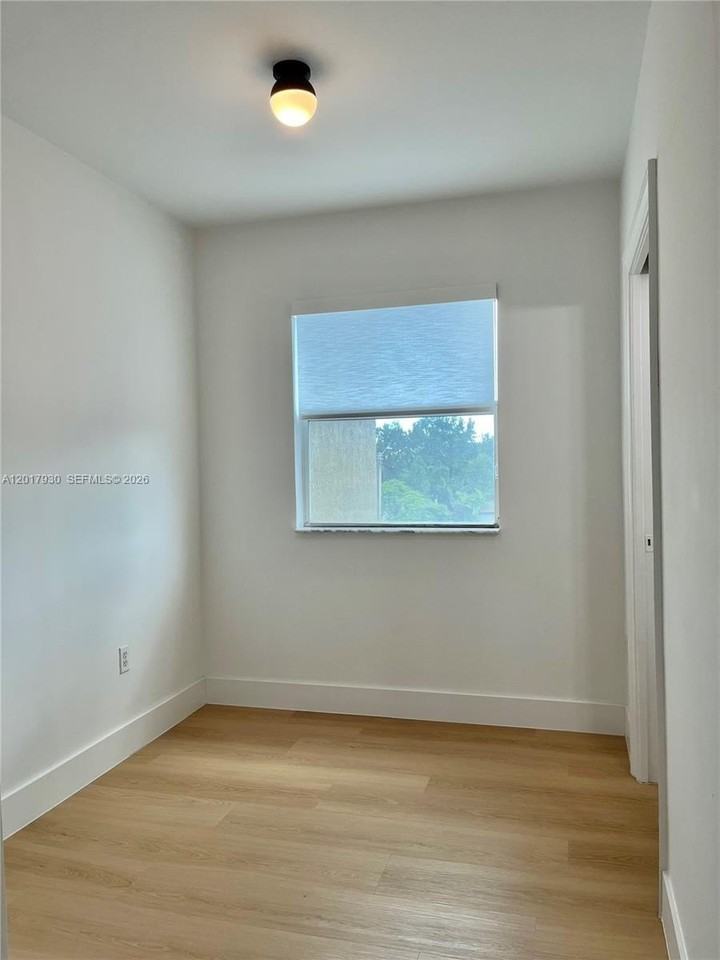 120 S Douglas Rd #306 - Photo 6 of 27