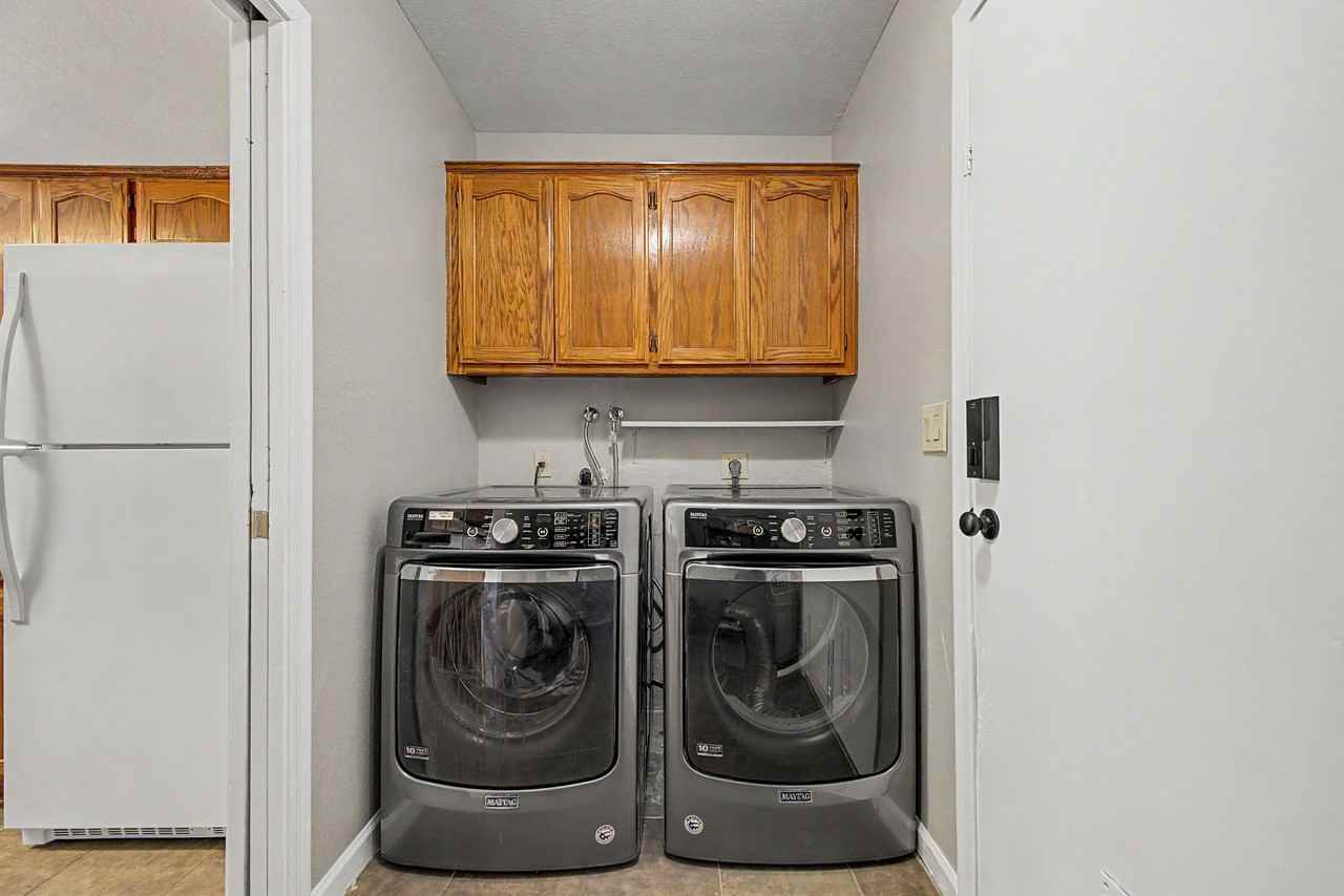 E 9th Ave - Photo 6 of 15