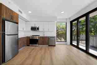 2479 Ne 192nd St #305 - Photo 1 of 1