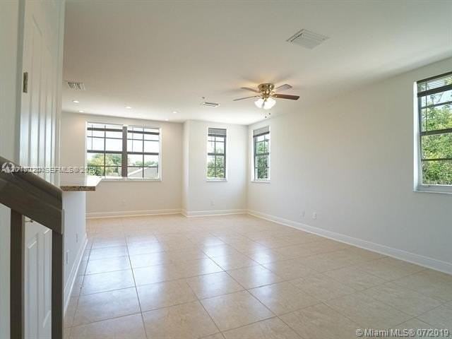 7738 Nw 5th St #7746 - Photo 4 of 14