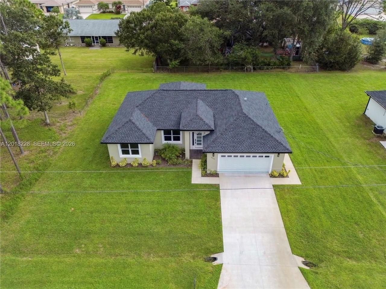 4510 Boabadilla Ave - Photo 2 of 29