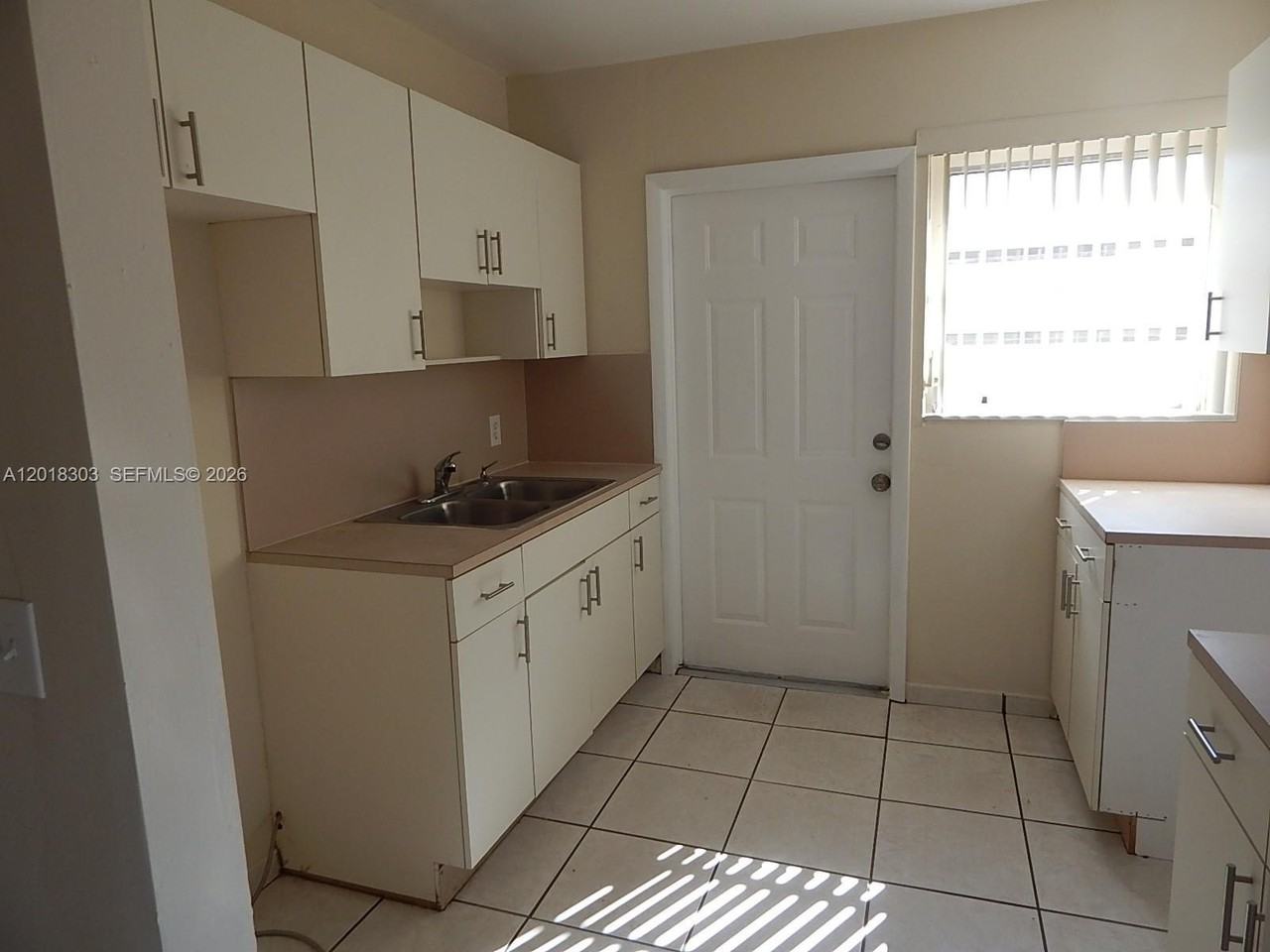 3671 Sw 24th St #2 - Photo 4 of 11