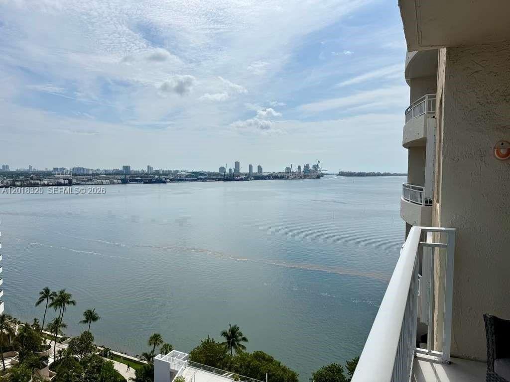 770 Claughton Island Dr #1805