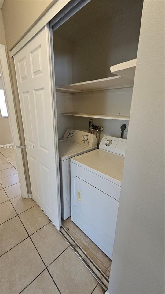 860 Sw 6th Ct #3 - Photo 7 of 12