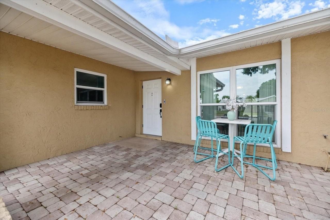 818 Plum Tree Ln - Photo 3 of 42