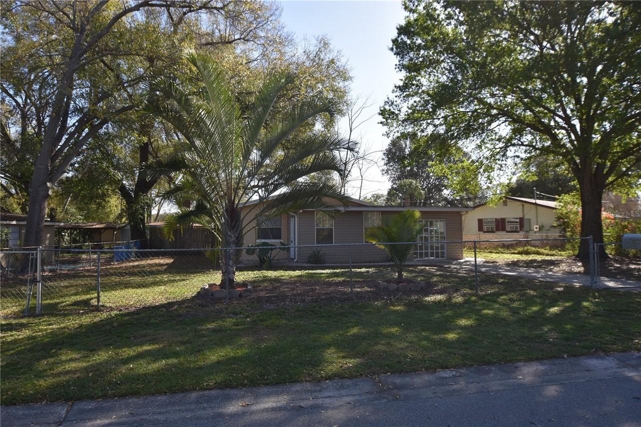 105 Flamingo Dr - Photo 2 of 28
