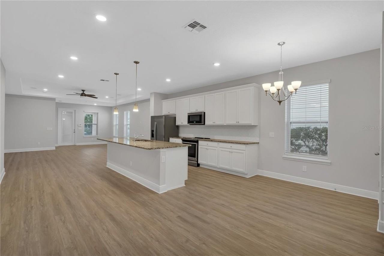 13766 Rosbash Aly - Photo 7 of 42