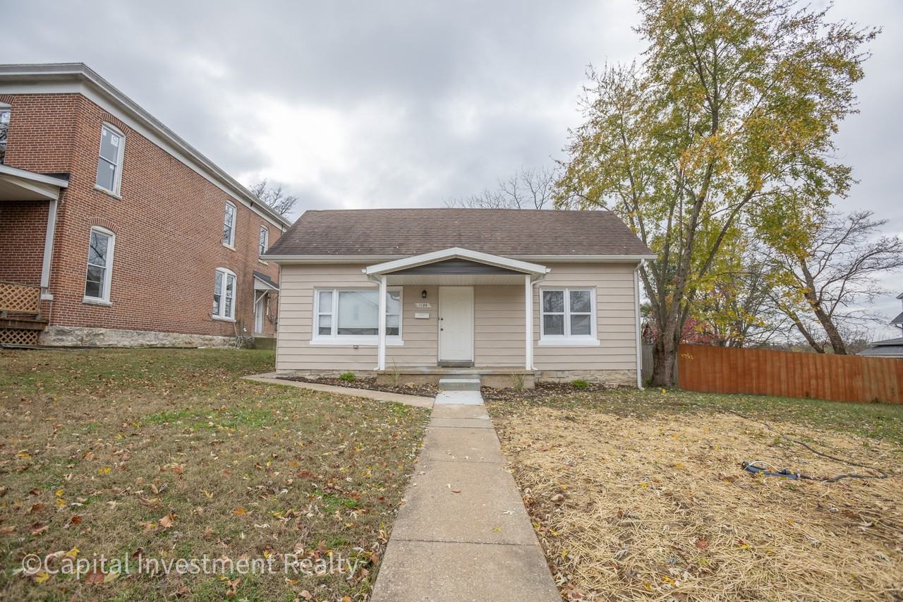 1120 E Mccarty St #1 - Photo 2 of 25