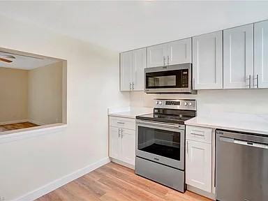 1900 Alamanda Dr #202 - Photo 2 of 27