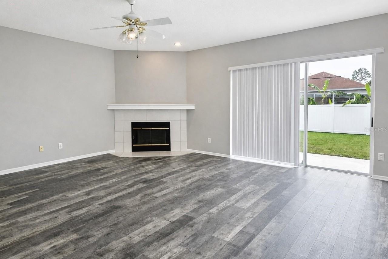 28202 Brokenmead Path - Photo 7 of 20