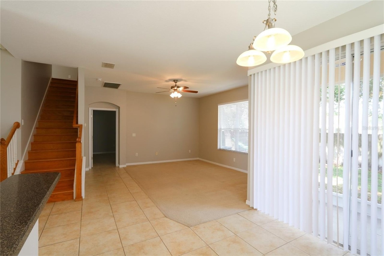 622 Breezeway Ct - Photo 4 of 24