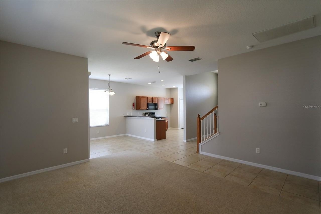 622 Breezeway Ct - Photo 6 of 24
