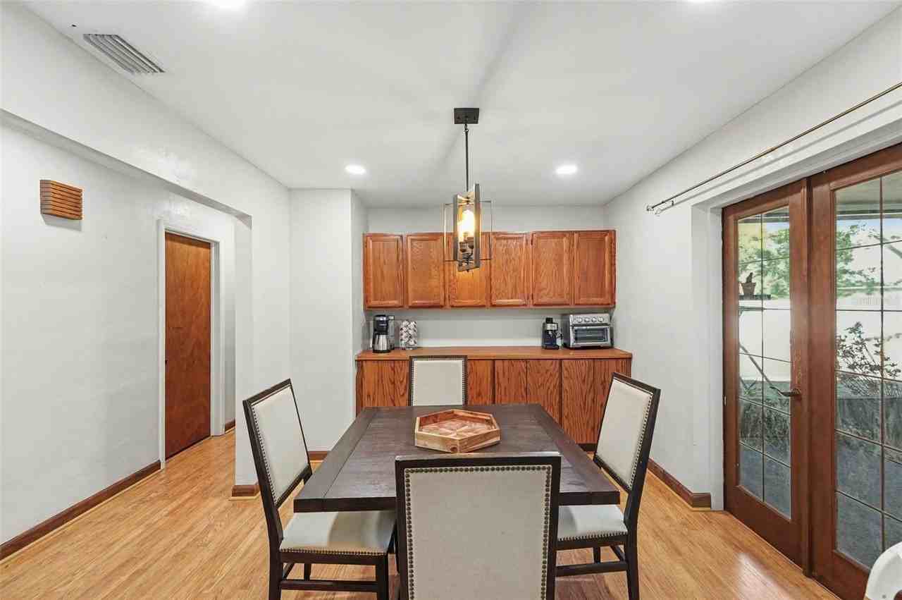 5967 102nd Ave N - Photo 5 of 32