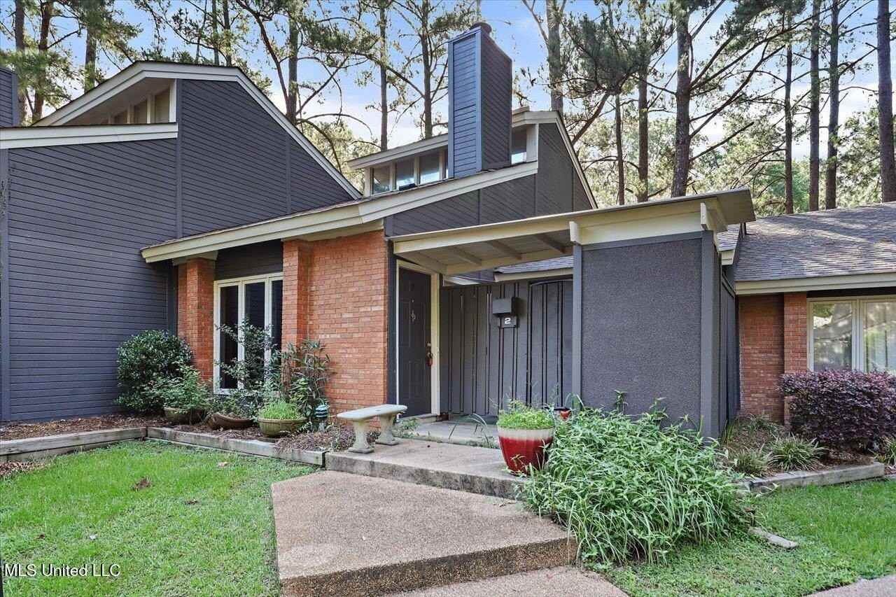 200 Woodgreen Dr Apt 2 #Apt 2