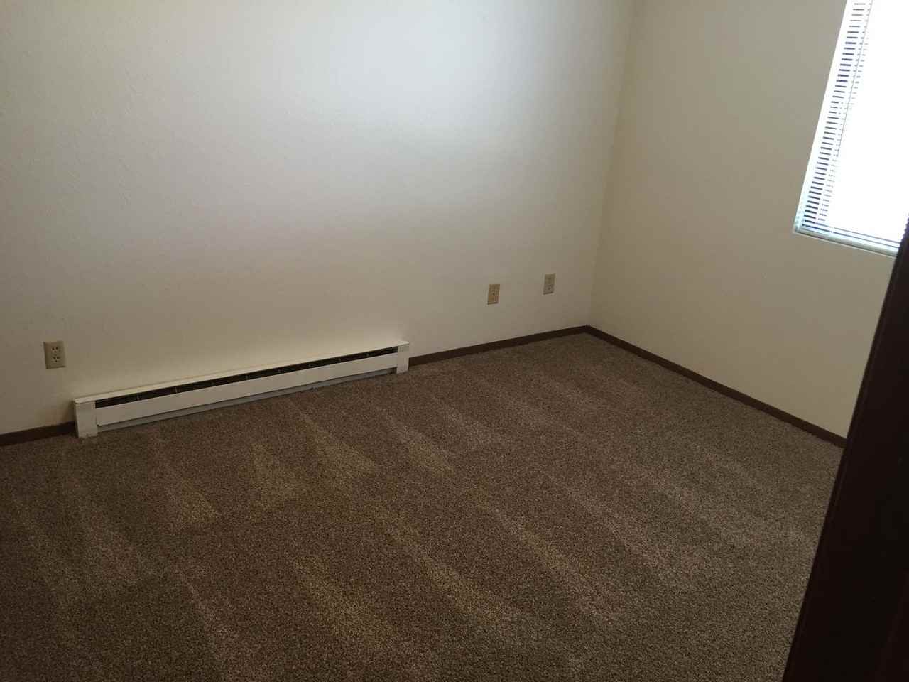 843 Driftwood Dr #6 - Photo 2 of 8