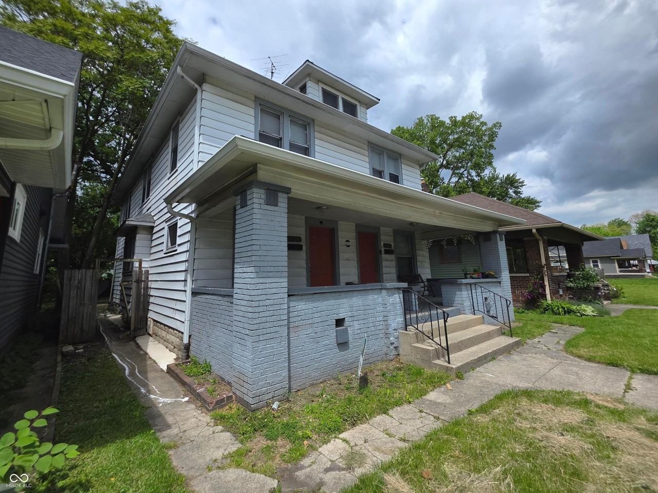 314 N Denny St - Photo 3 of 4