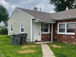 featured image of 2226 N Kenyon St