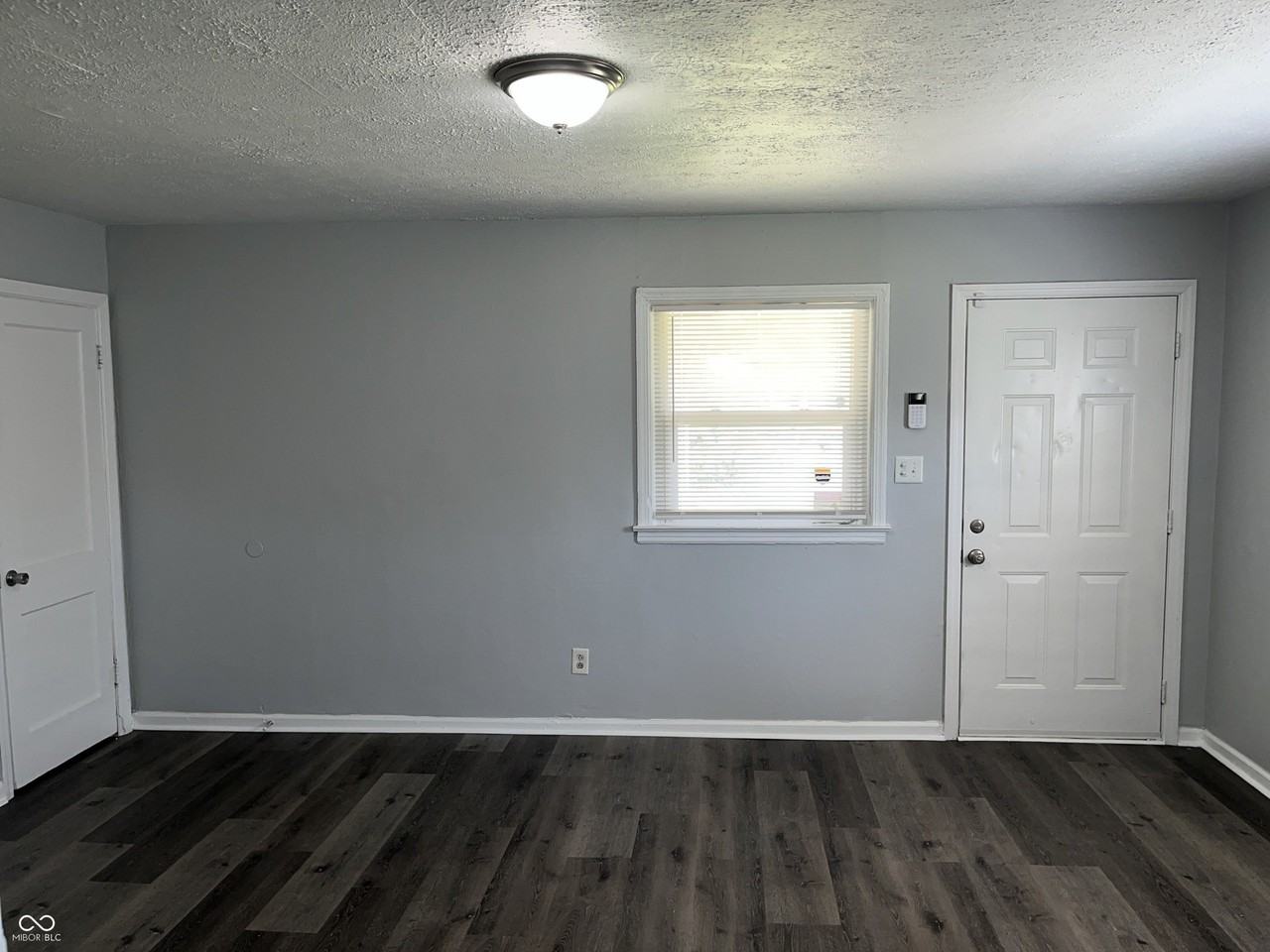 2226 N Kenyon St - Photo 5 of 17