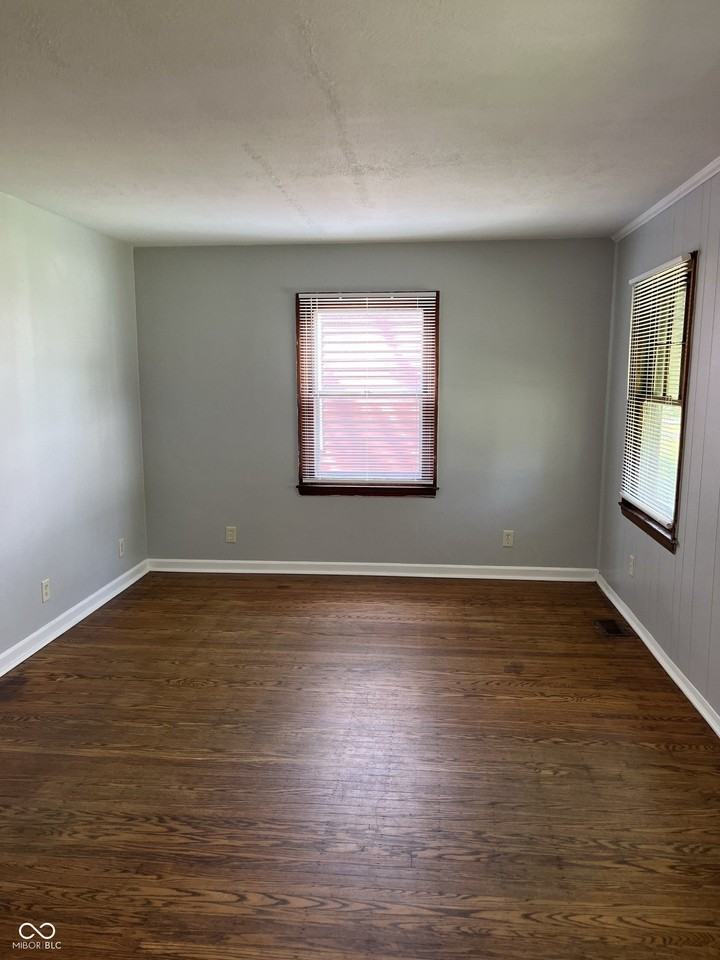 2030 N Colorado Ave - Photo 3 of 11
