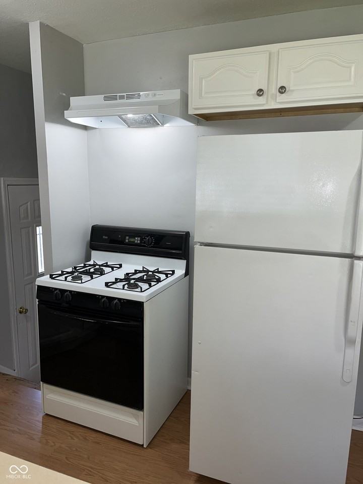 2030 N Colorado Ave - Photo 5 of 11