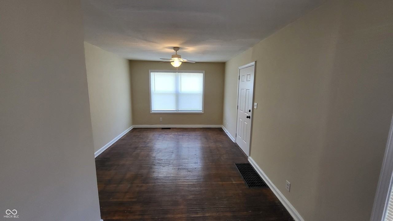 228 N Tacoma Ave Unit A - Photo 4 of 16