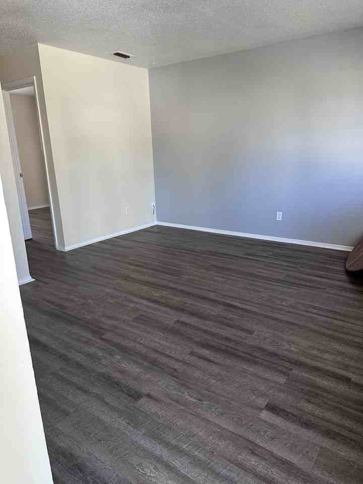 4012 Camellia Dr - Photo 2 of 5