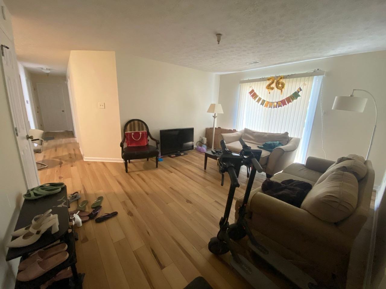 3200 E John Hinkle Pl Apt B - Photo 2 of 17