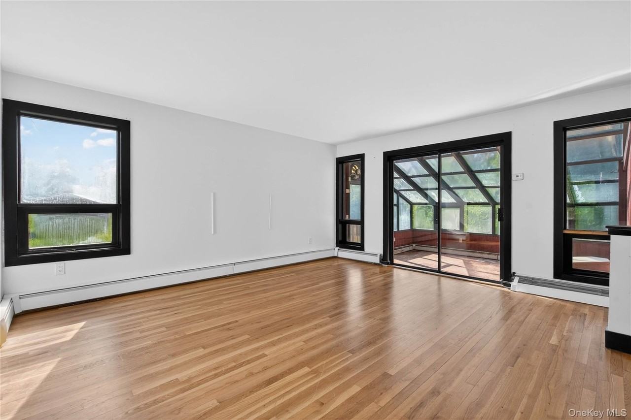 40 Felter Hill Rd - Photo 4 of 37