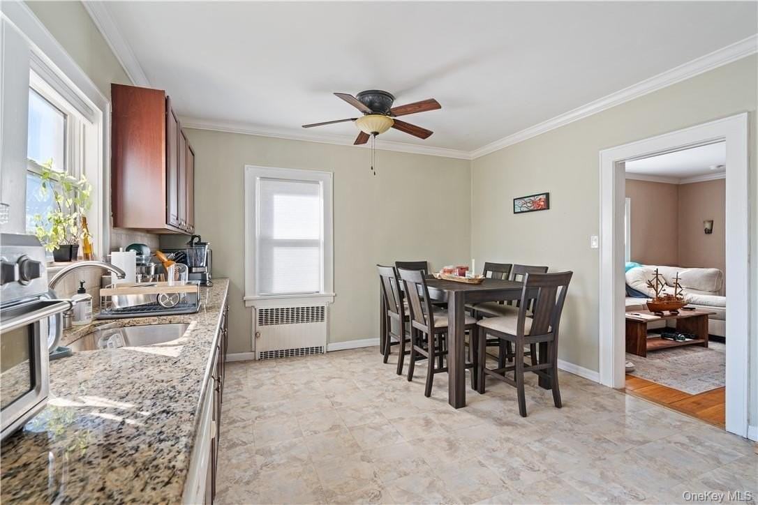 204 Lakeview Ave - Photo 4 of 19