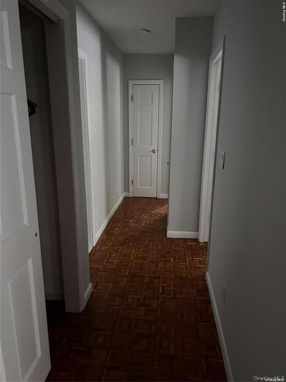 80 Ellen St - Photo 4 of 13