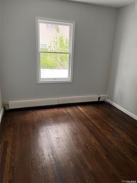80 Ellen St - Photo 5 of 13