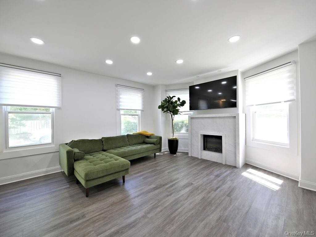 57 West St #1stFL - Photo 6 of 8