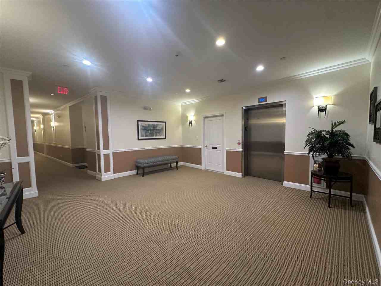 77 Quaker Ave #111 - Photo 5 of 17